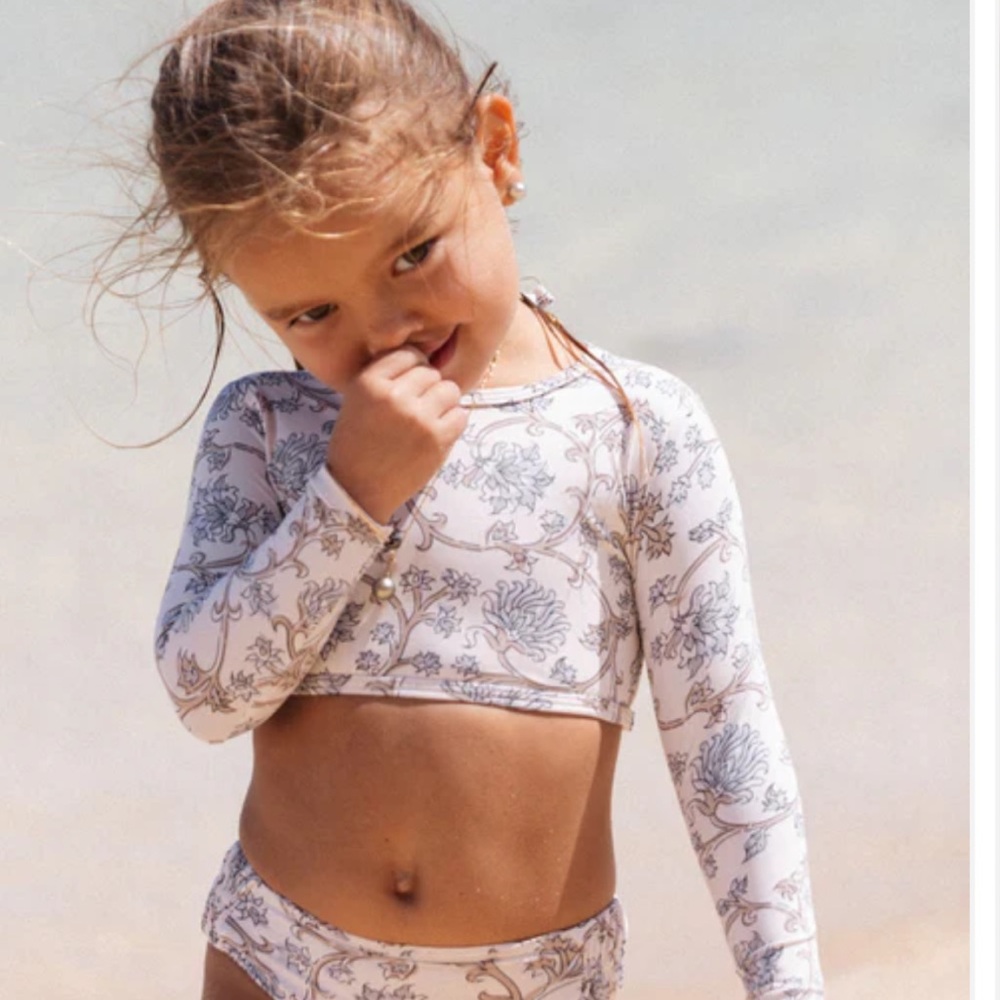 NWT san lorenzo keiki l'amour chantilly lace long sleeve cropped top size large